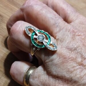 Elegant Green Enamel and Silver Women's Ring